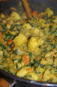 Karfiol-Curry mit Spinat