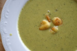 Zucchini-Curry-Suppe mit Kokosmilch
