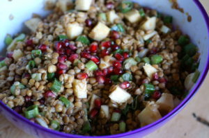 Linsensalat mit Apfel und Granatapfel