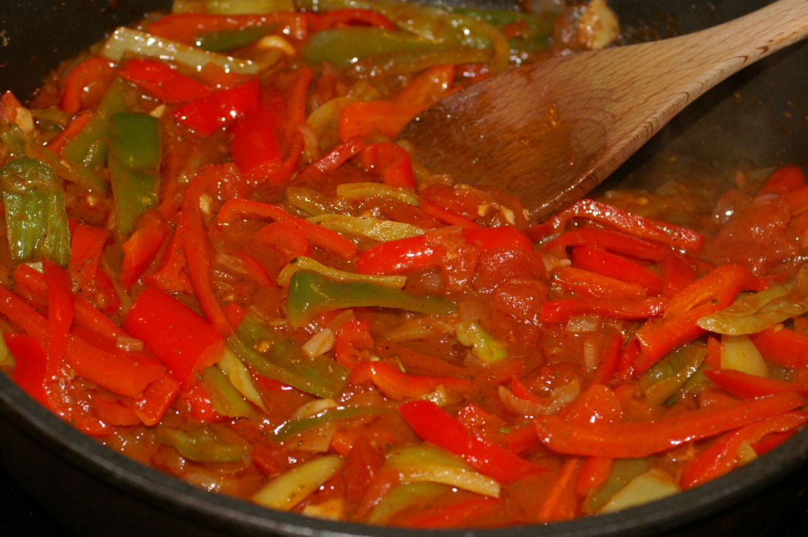 Paprikagemüse mit Tomaten Paprikagemüse mit Tomaten