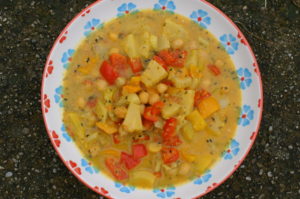 Gemüse-Curry mit Ananas