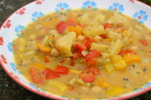 Gemüse-Curry mit Ananas