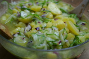 Kartoffel-Gurken-Salat