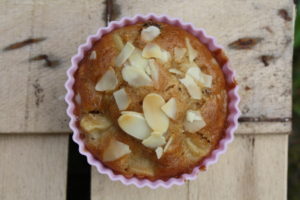 Apfelmuffins mit Mandelblättchen