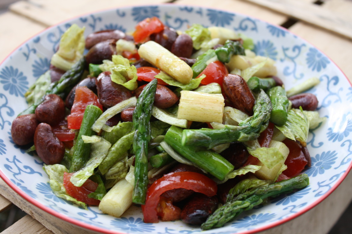 Käferbohnensalat mit Spargel - Ehrlich und Echt