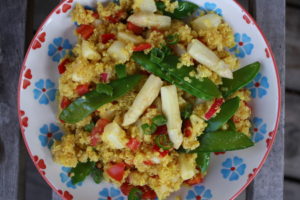 Quinoa-Salat mit Spargel