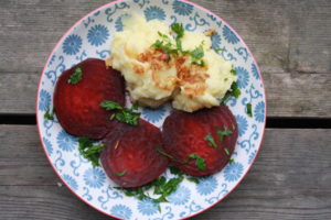 Rote Rüben mit Kartoffelpüree