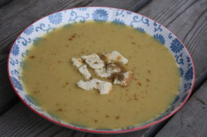 Kartoffelsuppe mit Kümmel 