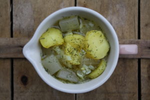 Kartoffelsalat mit Senfgurken