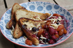 Frenchtoast mit Beeren