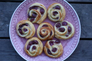 Kirsch-Pudding-Schnecken