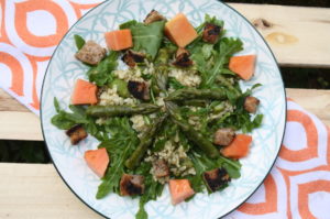 Spargel mit Pesto-Reis und Papaya