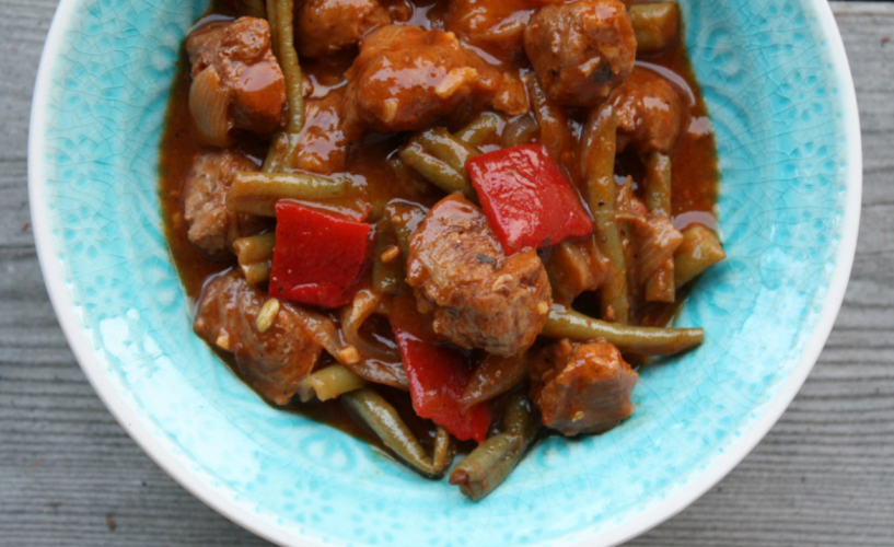 Fisolengulasch mit Paprika
