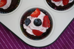 Beeren-Cupcakes