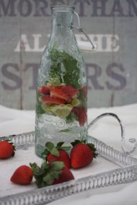 Erdbeer-Wasser